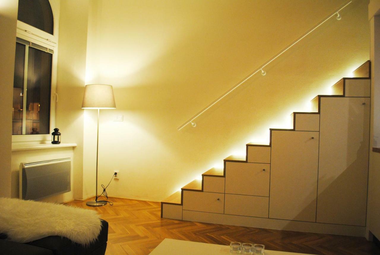 Apartments Centre In Style Alamóc Kültér fotó